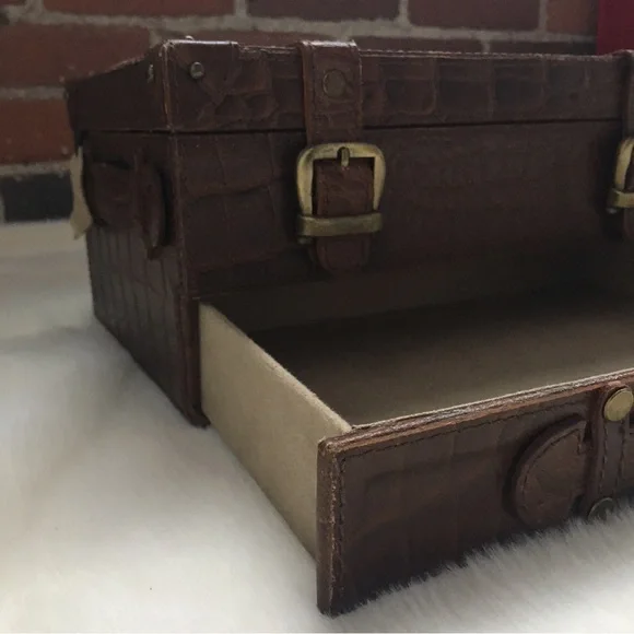 NWT Leather watch organizer bracelet holder jewelry box